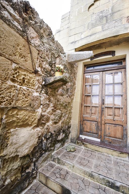 Hotel Ta'Kemmuna Qala Pokoj fotografie