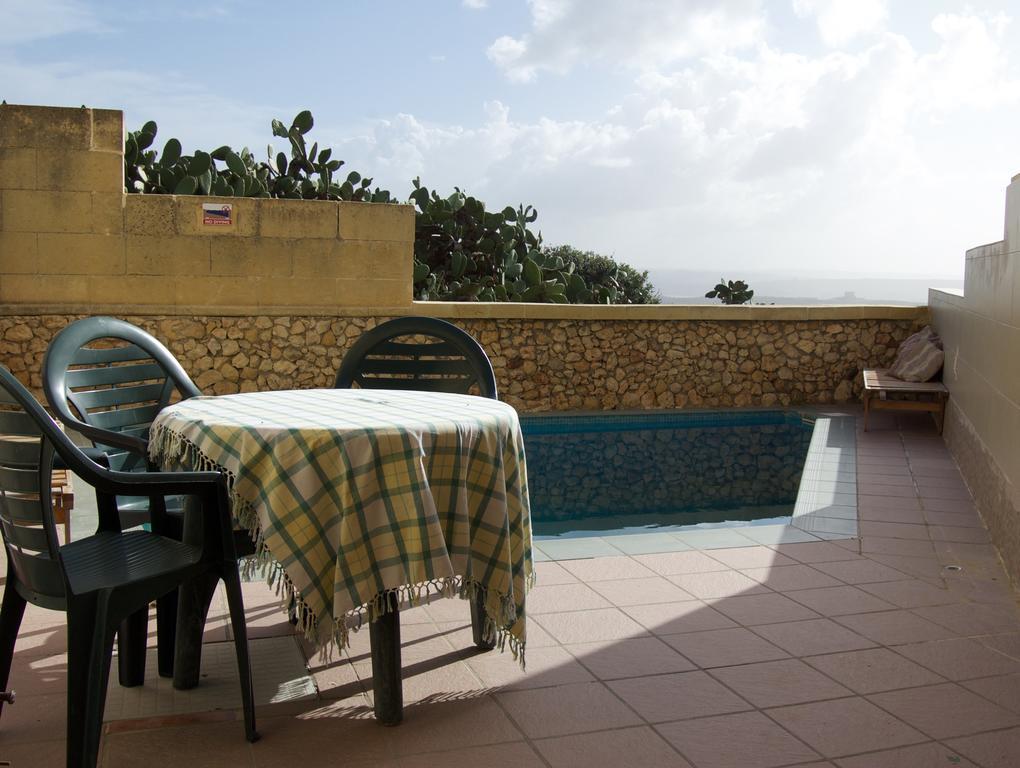 Hotel Ta'Kemmuna Qala Exteriér fotografie