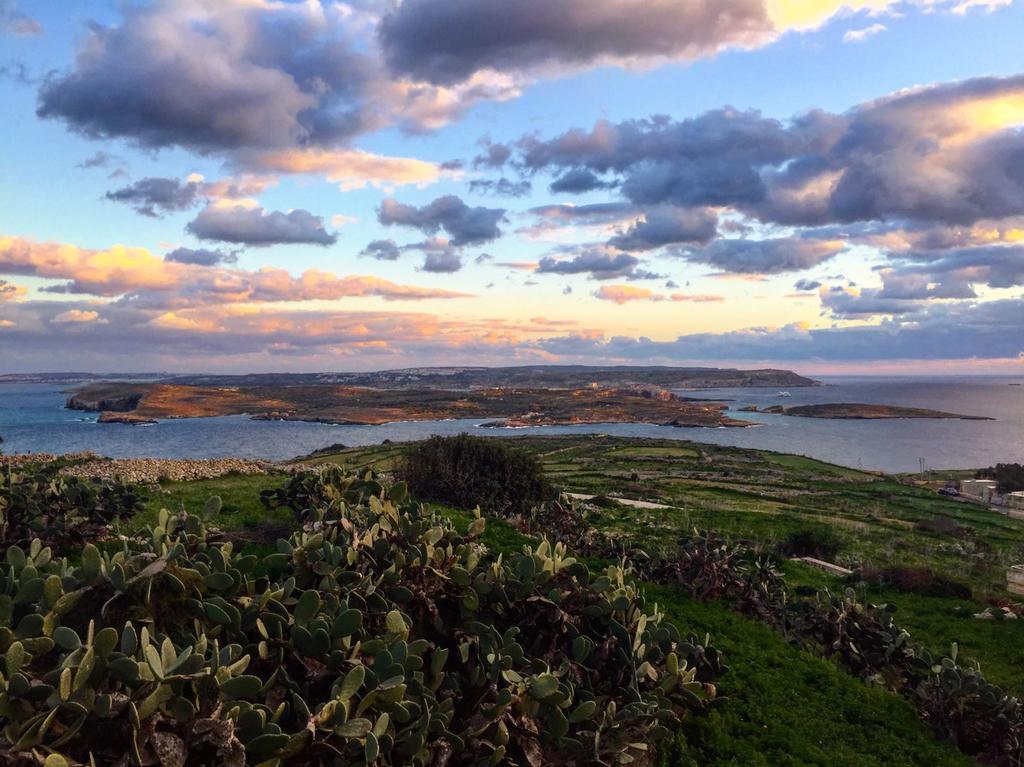 Hotel Ta'Kemmuna Qala Exteriér fotografie