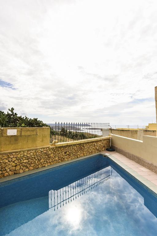 Hotel Ta'Kemmuna Qala Pokoj fotografie